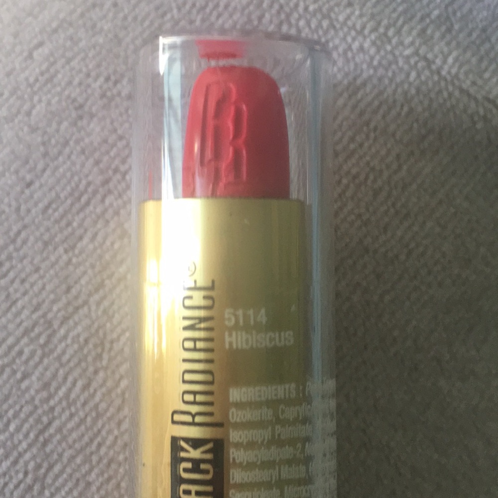 Lipstick - Picture 4 of 5